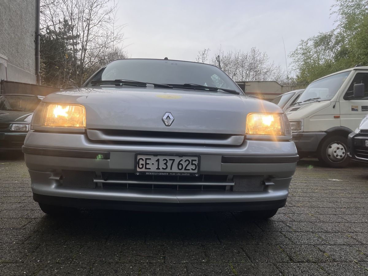 Renault Clio 1.4 Automatique (1995) valutazione del giorno - Image 3
