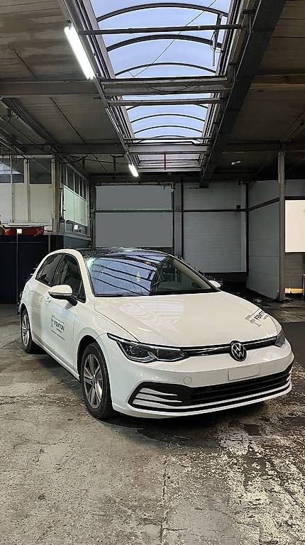 VW Golf 8 Life, 1.5 eTSI - Image 1
