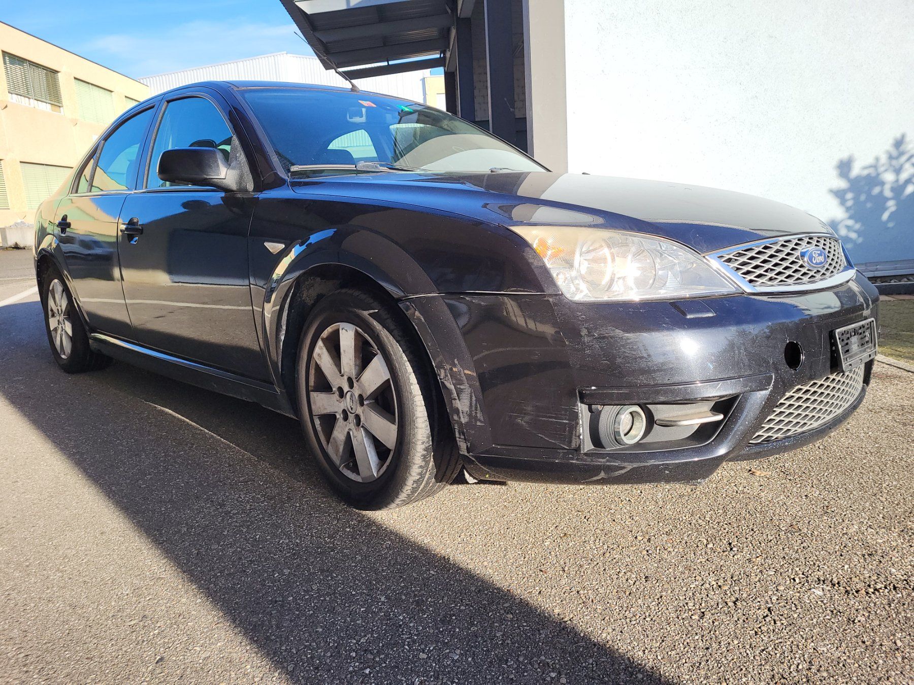 Veicolo di scambio Ford Mondeo 2.2TDCI ca.306000km per l'esportazione - Image 3