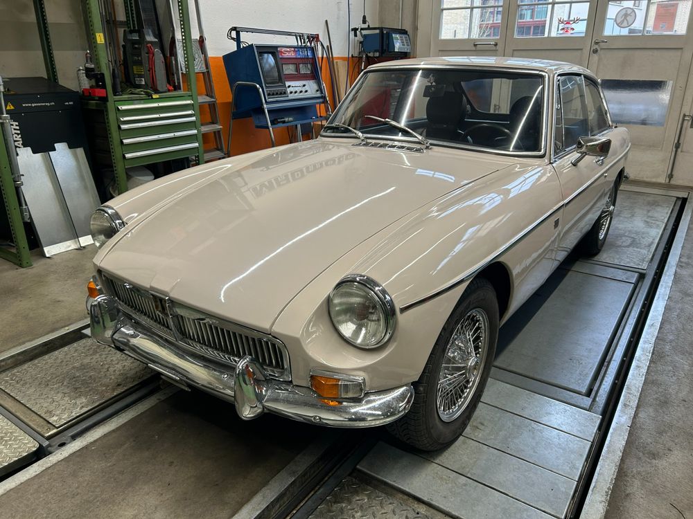 MG B GT 1968 – Funzionante e completo, base ideale per la restaurazione