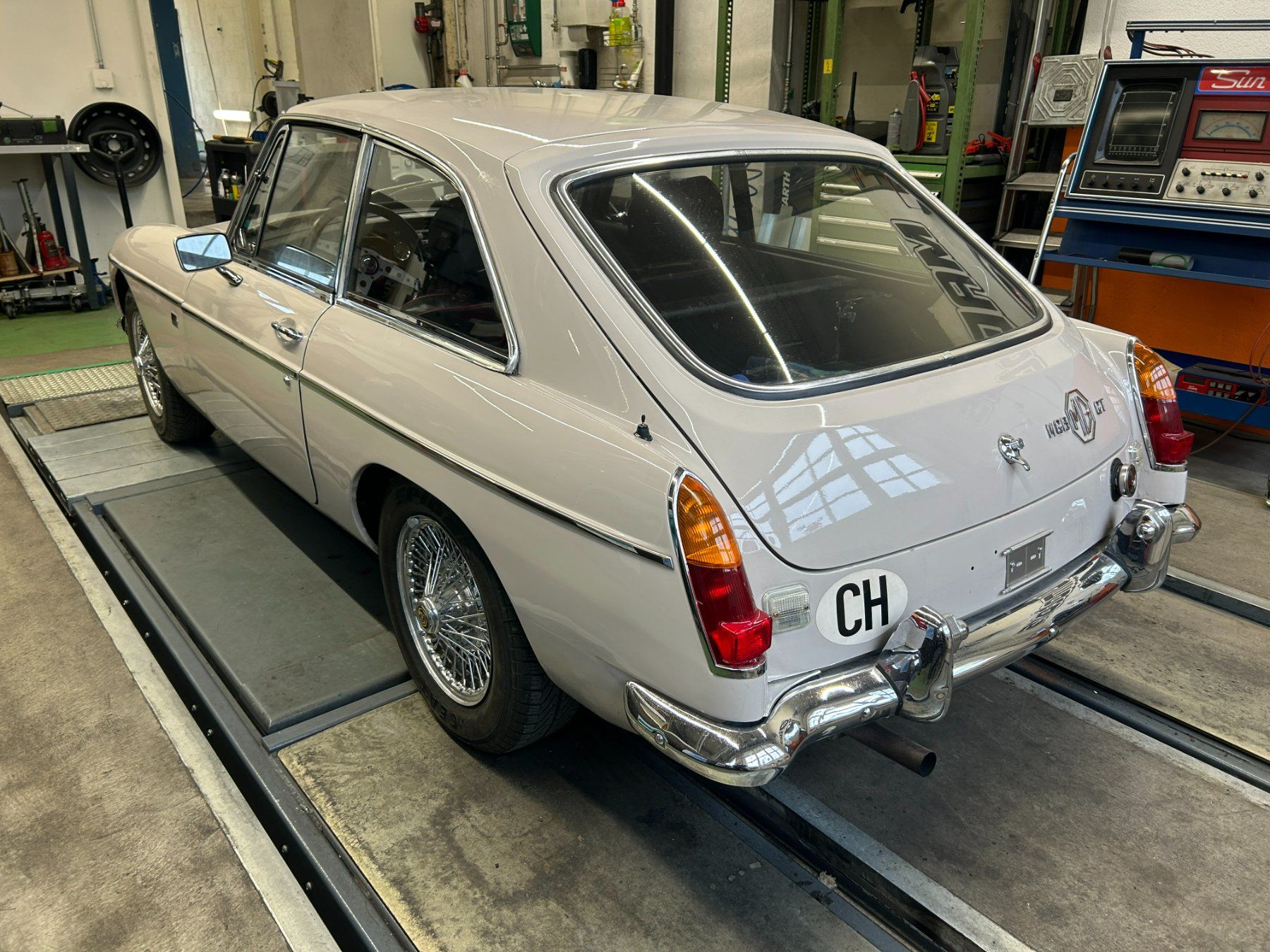 MG B GT 1968 – Funzionante e completo, base ideale per la restaurazione - Image 3