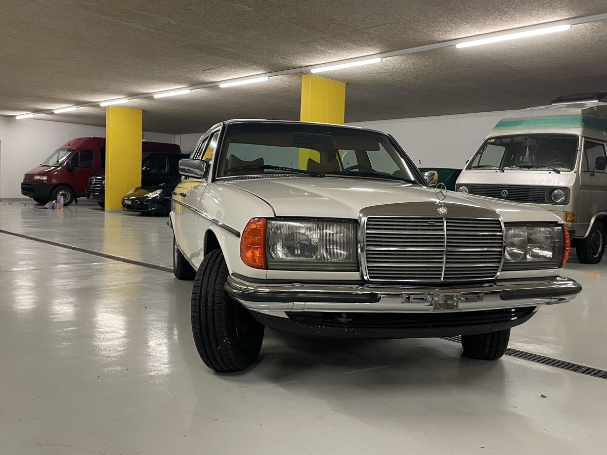 Mercedes w123 280E - Image 1