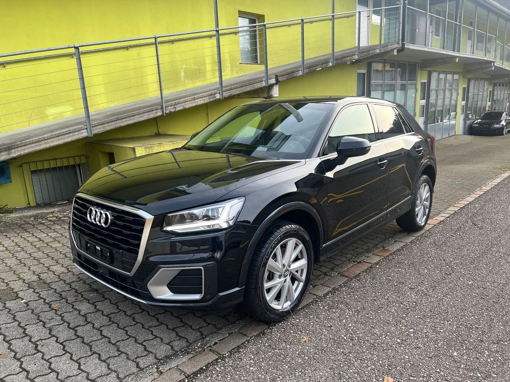 Audi Q2 35 TFSI, solo 3000 km!! Nero, ottimo stato