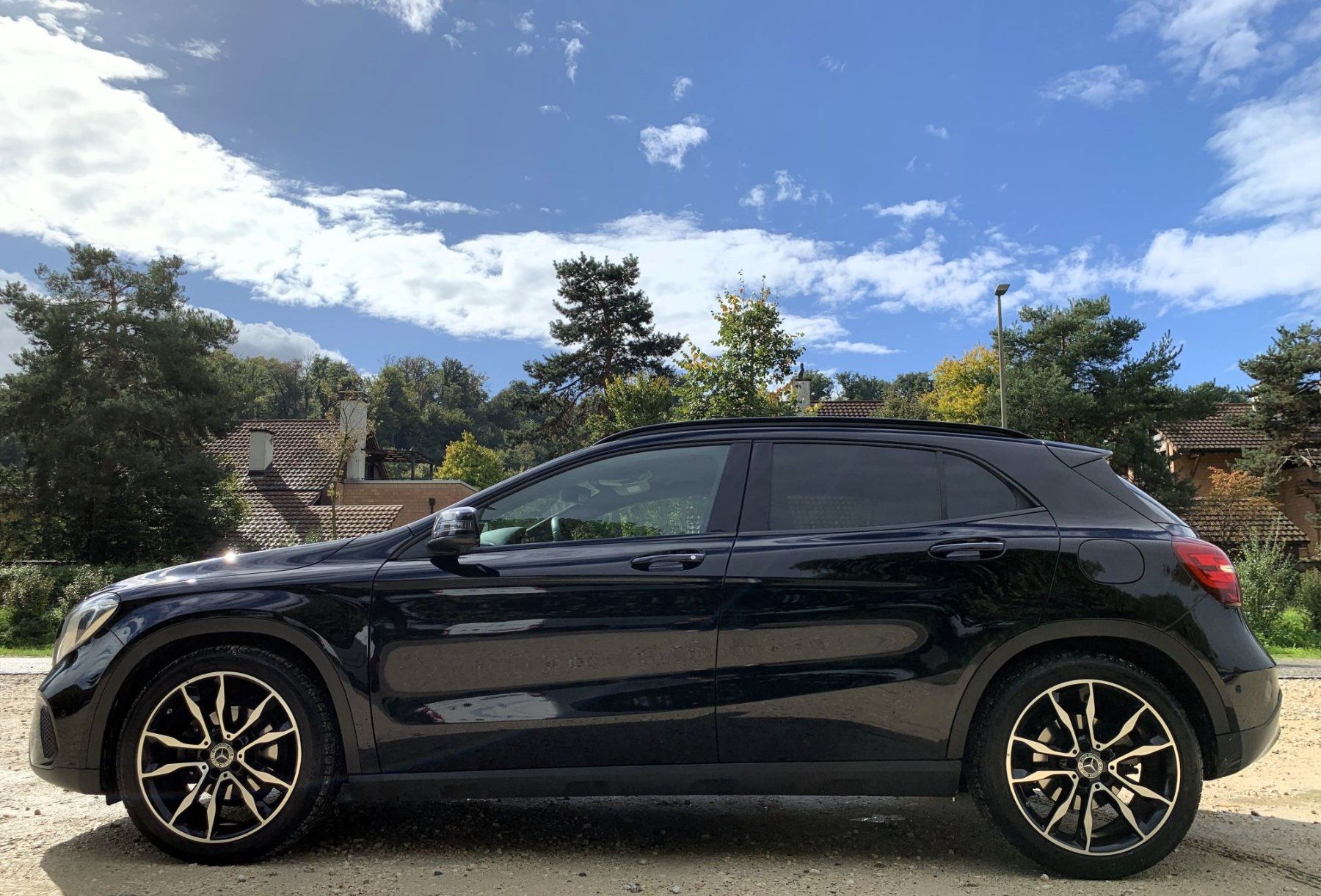 Mercedes-Benz GLA 200 Night Star 7G-DCT - Image 3