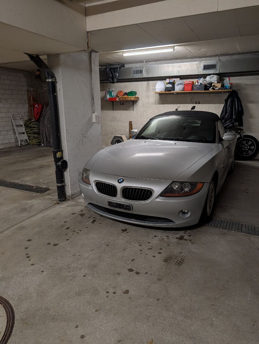 BMW Z4 2.5 - Image 1