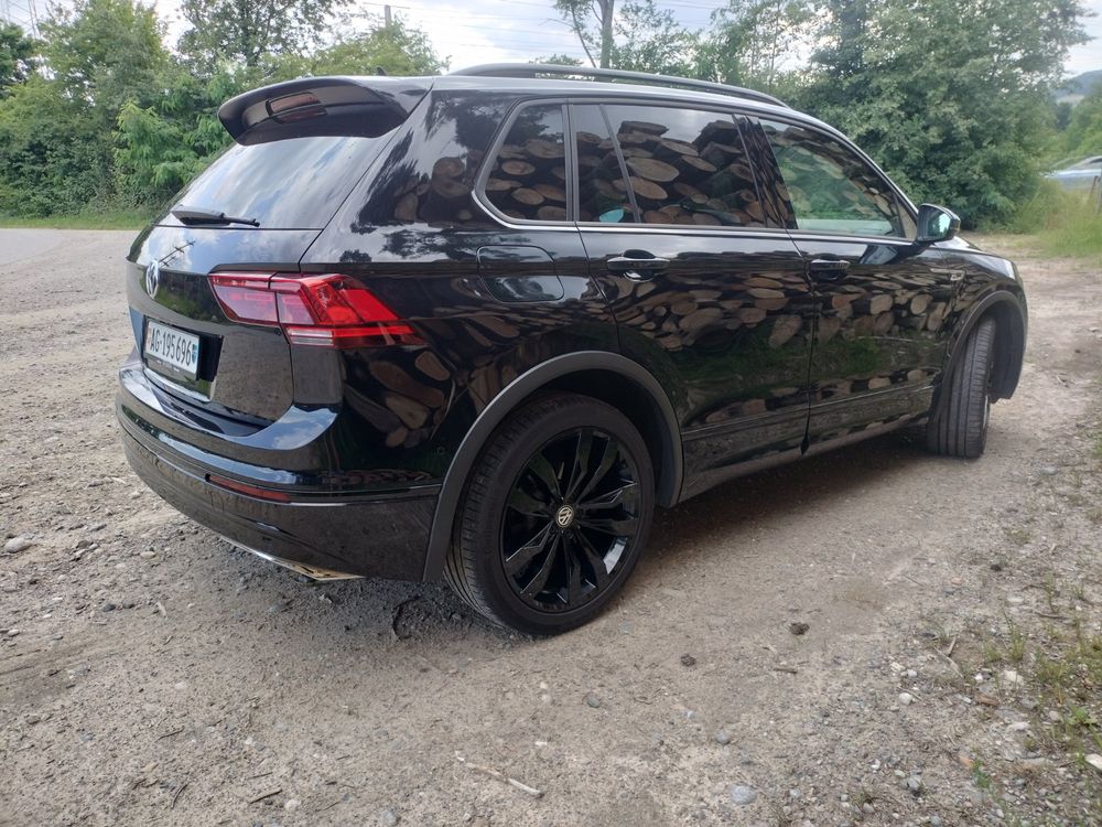 VW Tiguan R-Line Highline 230 CV
