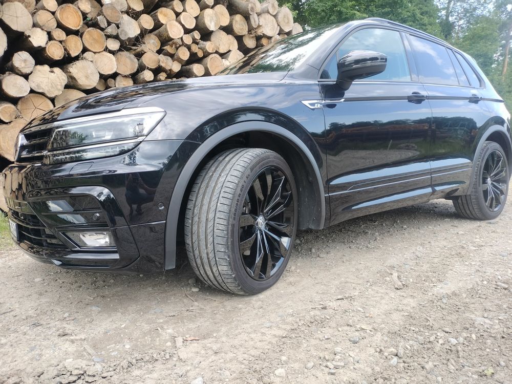 VW Tiguan R-Line Highline 230 CV - Image 2