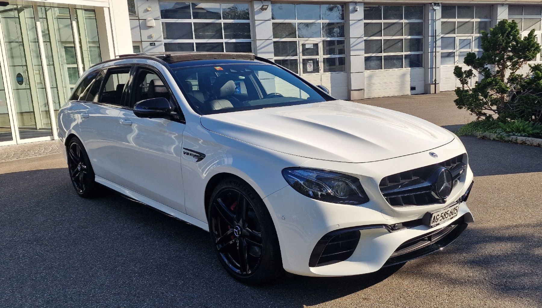 Mercedes-Benz E 63 AMG S 4Matic+ 9G-Tronic (T-Modell) 612 CV - Image 3