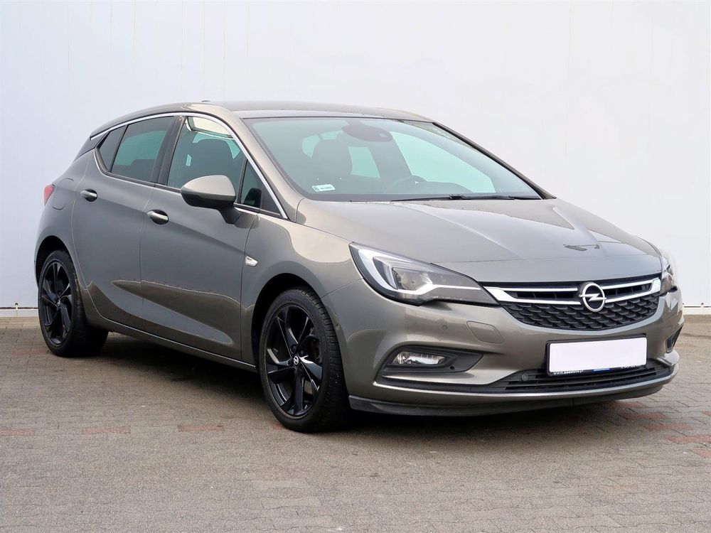 🚗 Opel Astra K Turbo 1.6 • Automatico • 2019