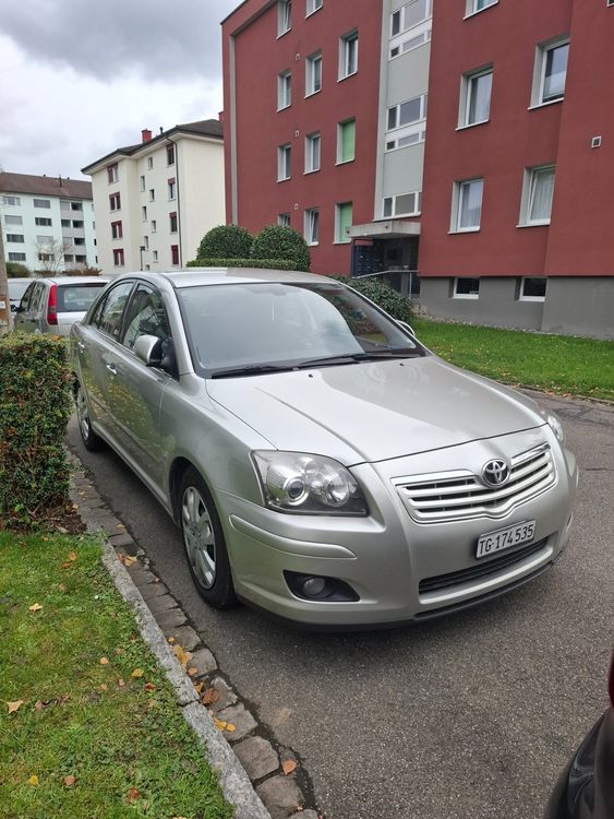 Toyota Avensis, argento, JG 2007, appena uscito dalla fabbrica!