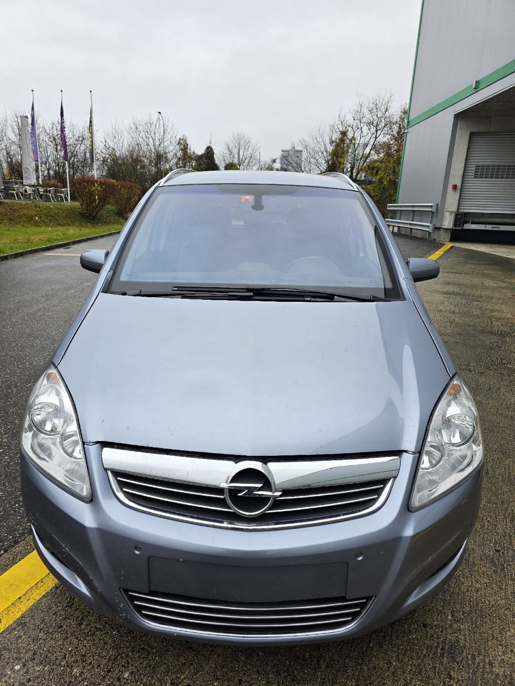 Opel Zafira 2.2 Automato Aus1.Hand fresco da Mfk e servizio - Image 3
