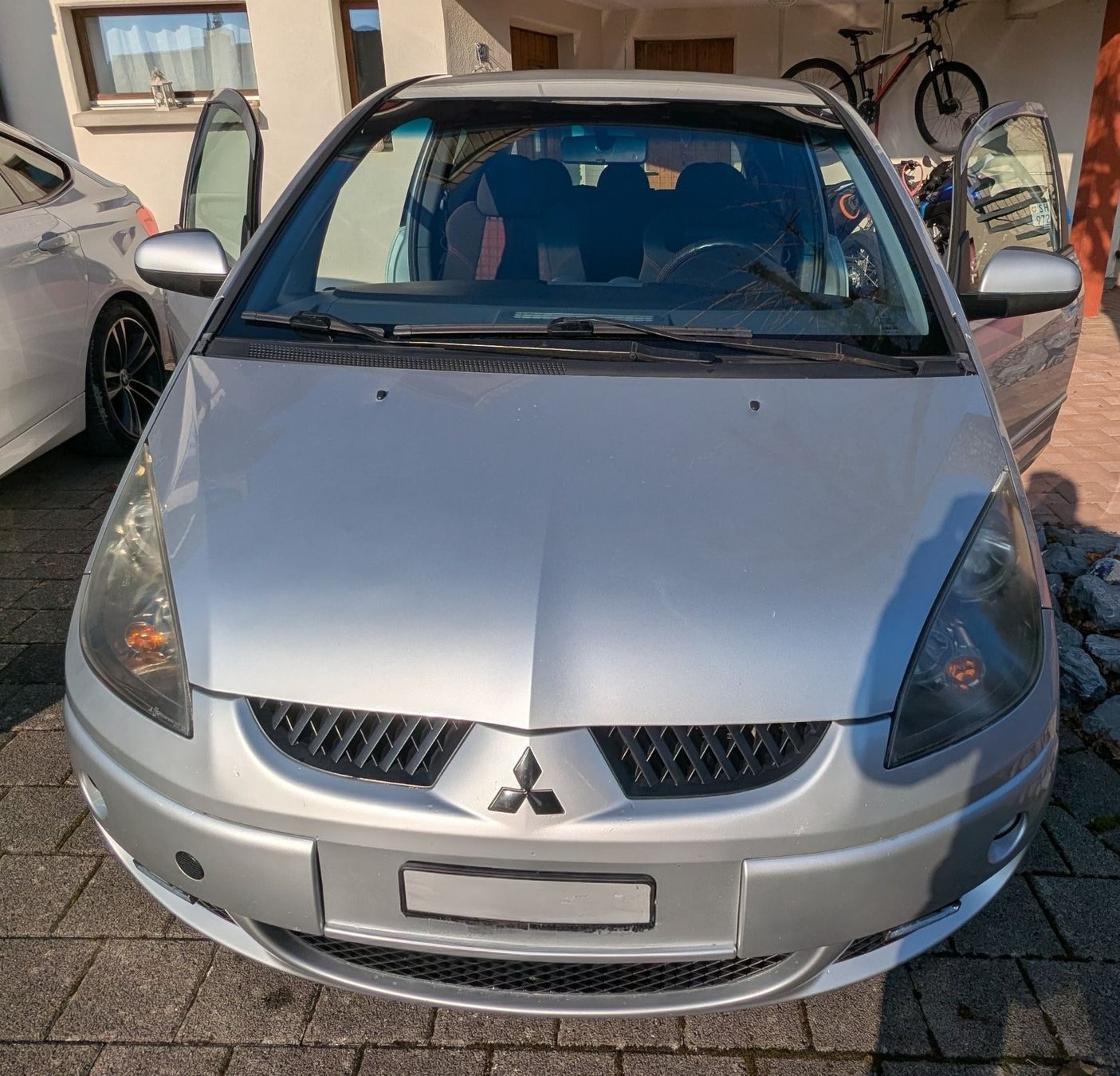 Mitsubishi Colt 1.5 Turbo CZT 150PS con equipaggiamento super - Image 1