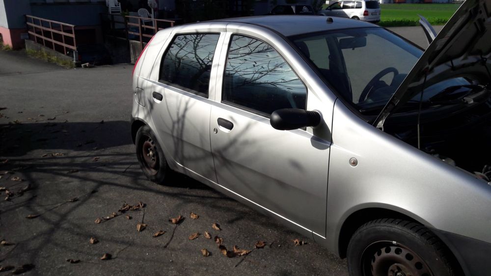 Auto Fiat Punto 1.25L da sedile - Image 2