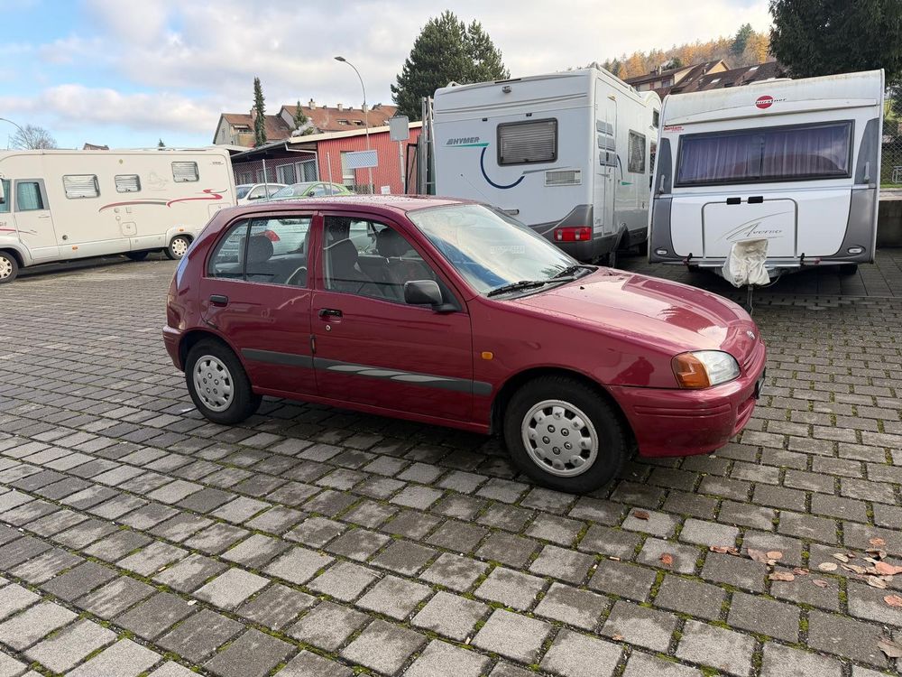 Toyota Starlet 1.3 16V, fresco da MFK - Image 2