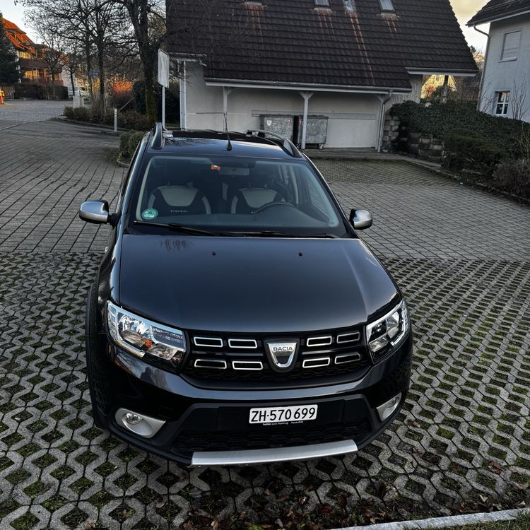 Dacia Logan MCV Stepway 0.9 TCe – appena uscito dalla concessionaria + servizio