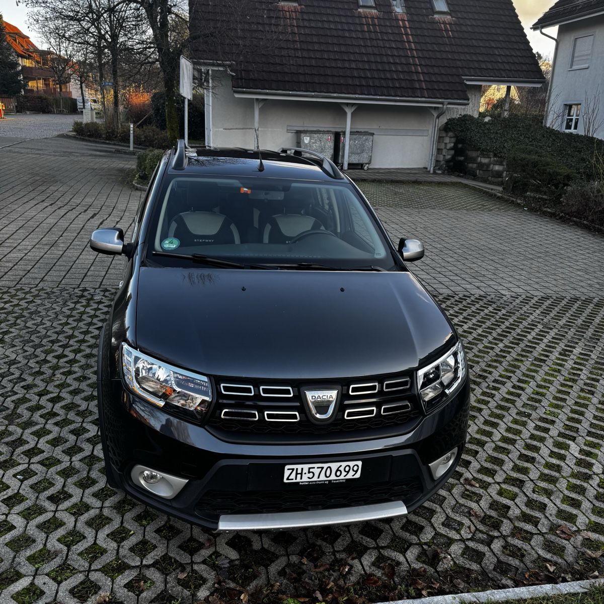 Dacia Logan MCV Stepway 0.9 TCe – appena uscito dalla concessionaria + servizio - Image 1
