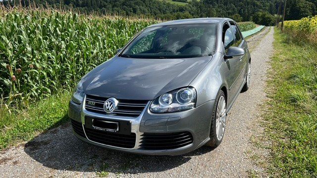 VW Golf 5 R32 in stato originale