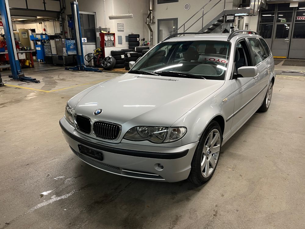BMW (E46) 330i Touring, argento, appena uscito dalla fabbrica, ottimo stato! - Image 2
