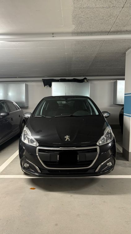 Peugeot 208 1.2 PureTech 82 CV – Ottimo stato! (BJ 2017)