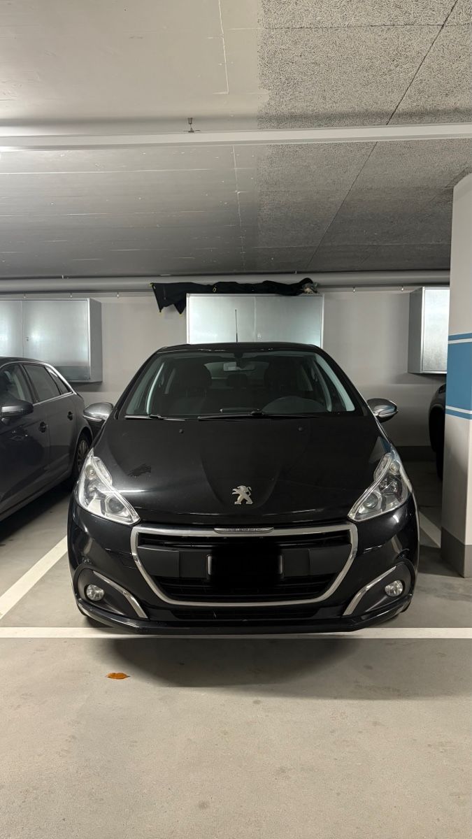 Peugeot 208 1.2 PureTech 82 CV – Ottimo stato! (BJ 2017) - Image 1