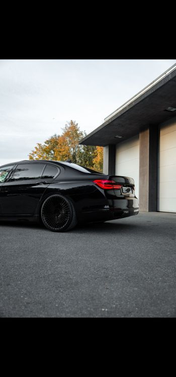 BMW 750Li G12 - Image 2