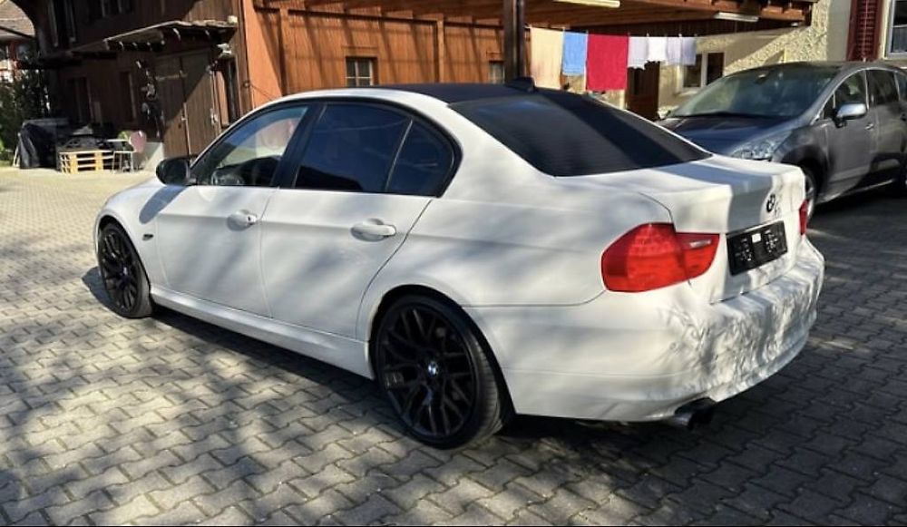 BMW 325i / Servosterzo rotto / Prezzo trattabile