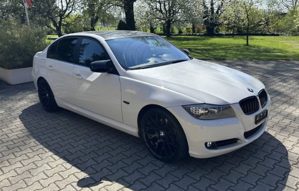 BMW 325i / Servosterzo rotto / Prezzo trattabile - Image 2