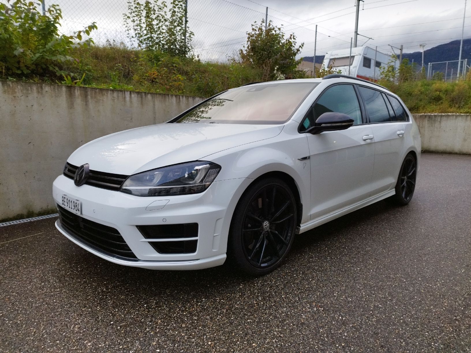 VW Golf 7 Variant - Image 1