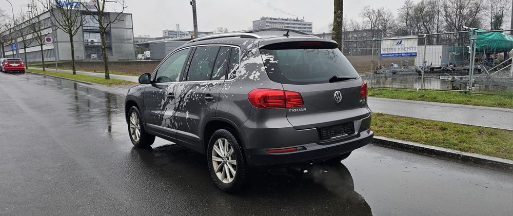 VW Tiguan 2.0TSI DSG 4x4 - Image 2