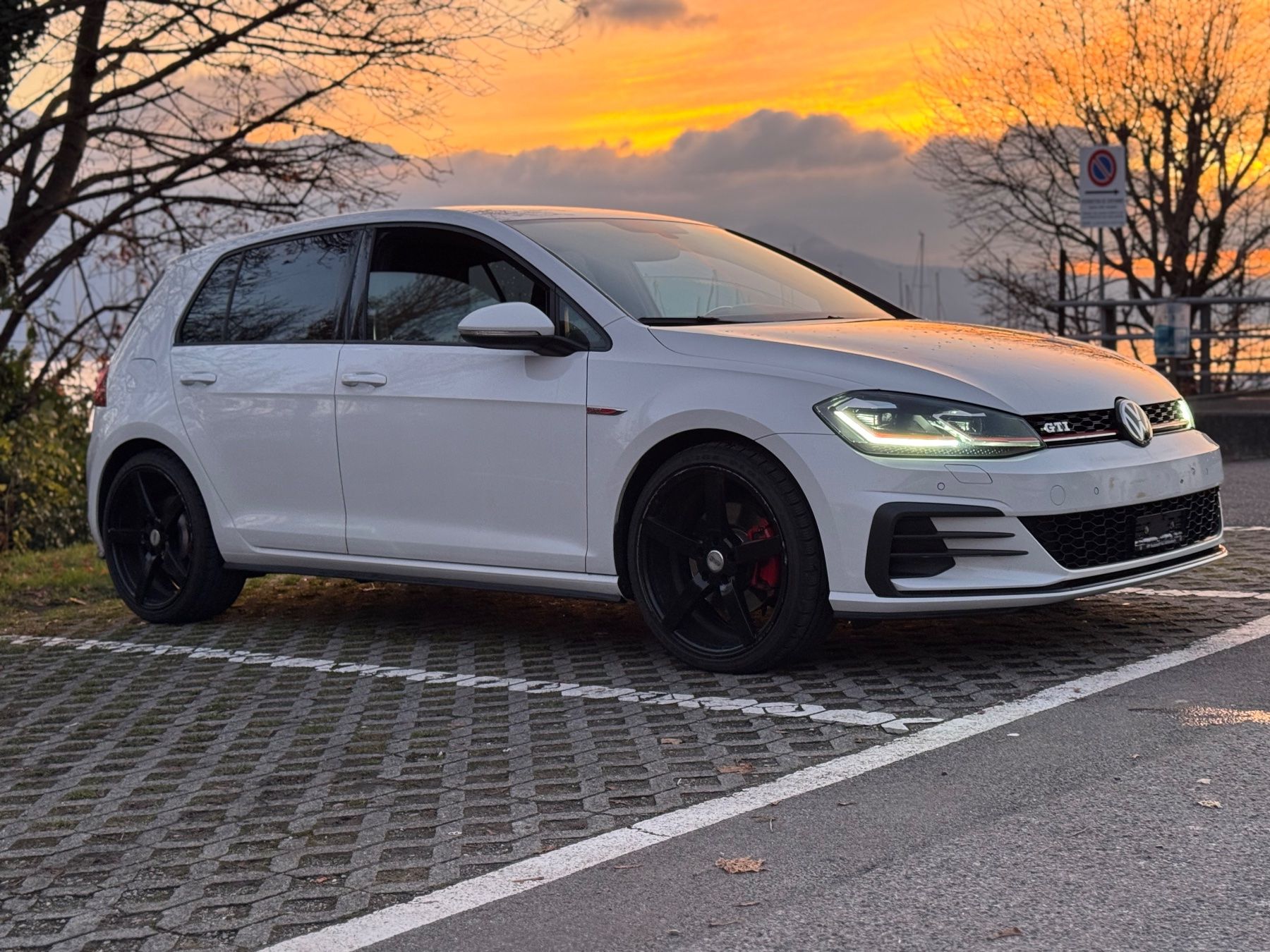 GOLF 7.5 GTI 230cv 2018 ✅ - Image 1
