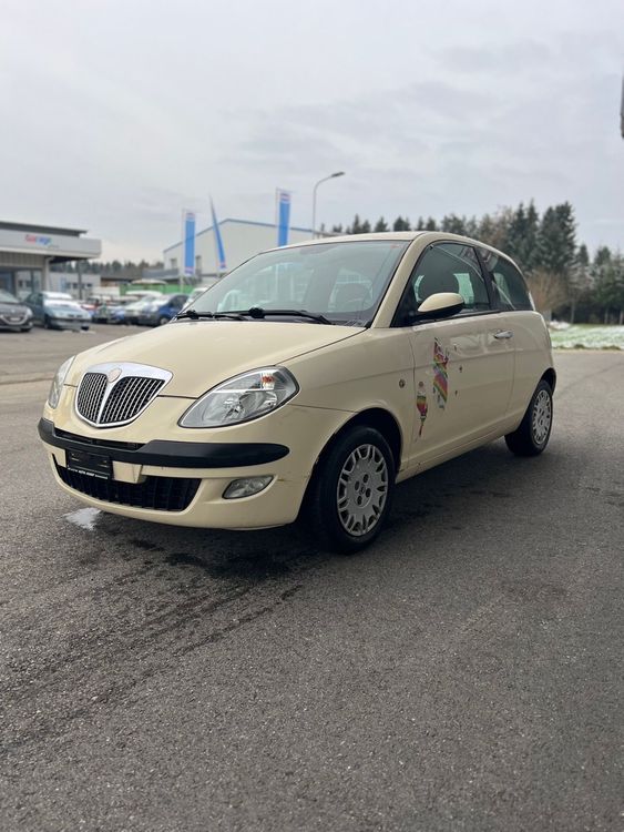 Lancia Ypsilon