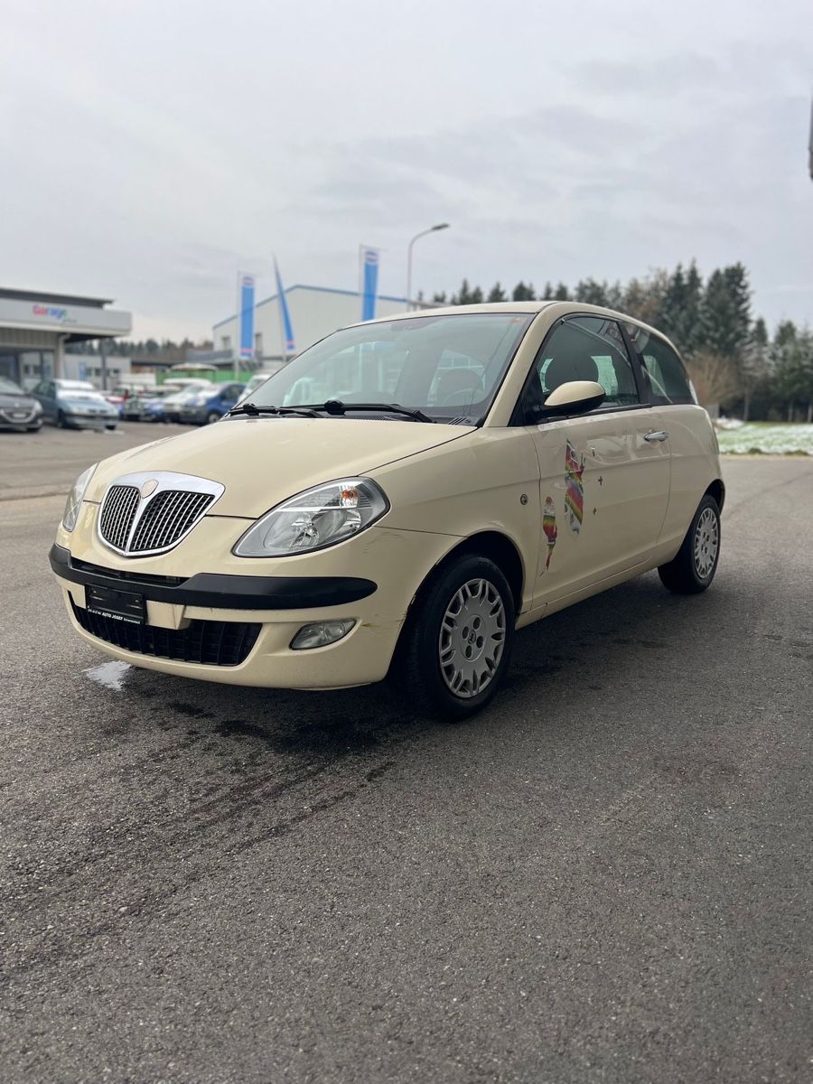 Lancia Ypsilon - Image 1