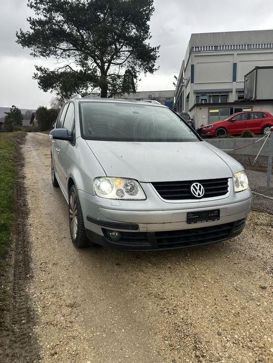 VW TOURAN 1.6 FSI DSG - Image 2