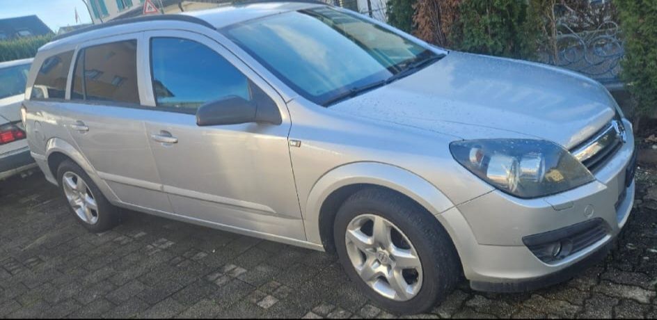 🚗 Opel Astra Caravan 1.8 fresco da MFK