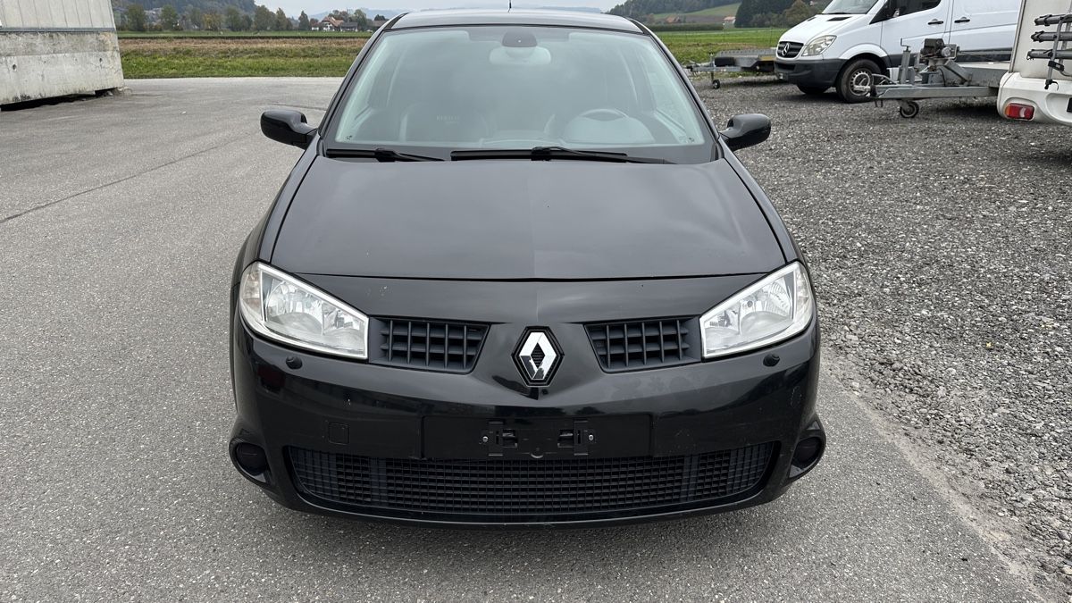 Renault Megane ll 2.0 16V Turbo - Image 1