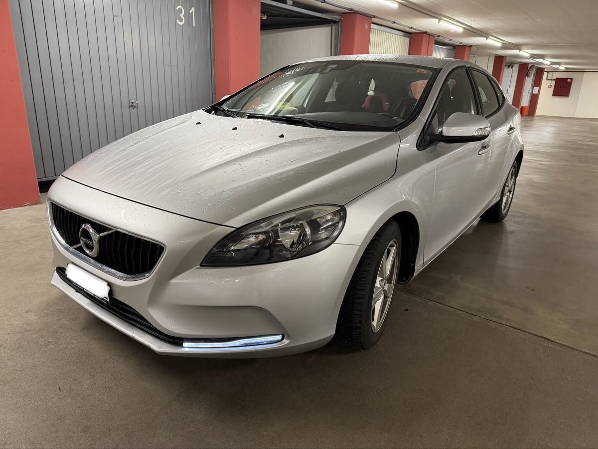 Volvo V40 2.0 Diesel Automatico - Image 3