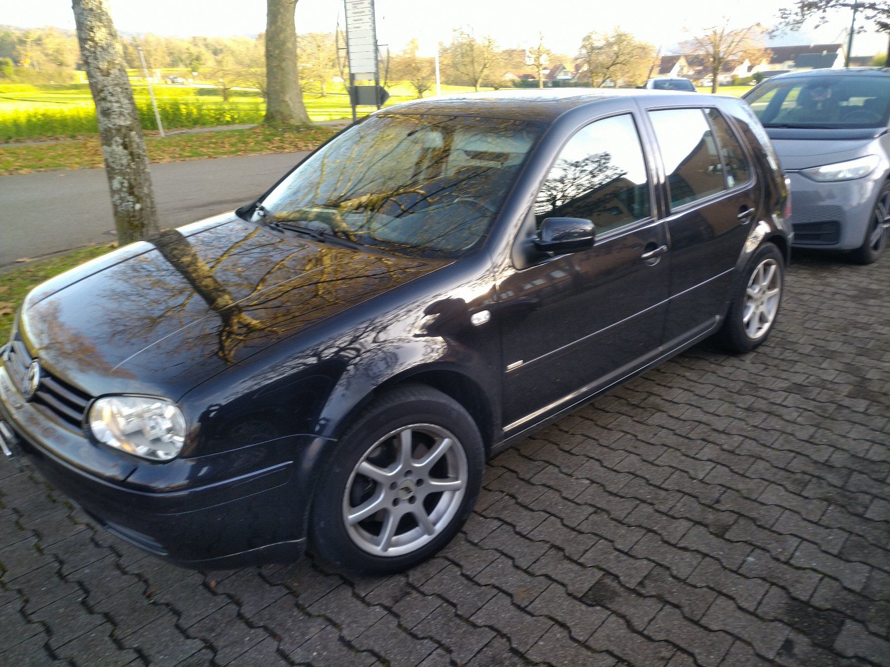 VW Golf 4, 1.9 TDI, 2003, colore nero - Image 1