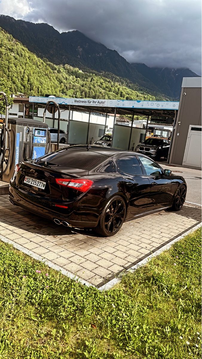 Maserati Ghibli S Q4 "Full Black" - Image 1