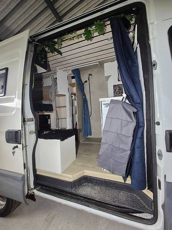 Veicolo completamente autonomo Iveco daily 50C15V del 2004. - Image 1