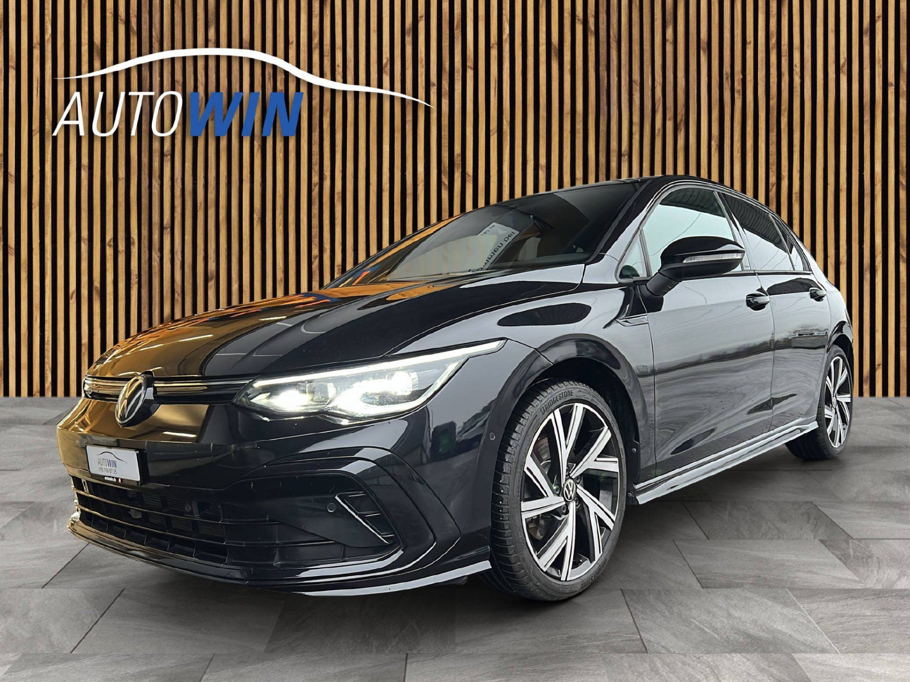 VW Golf VIII 2.0 TSI R-Line DSG - Image 1