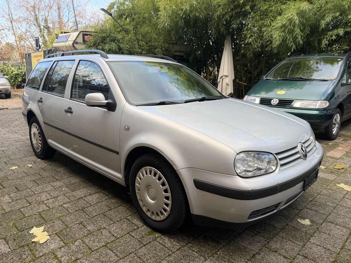 VW Golf 1.6 SR Variant - Image 3
