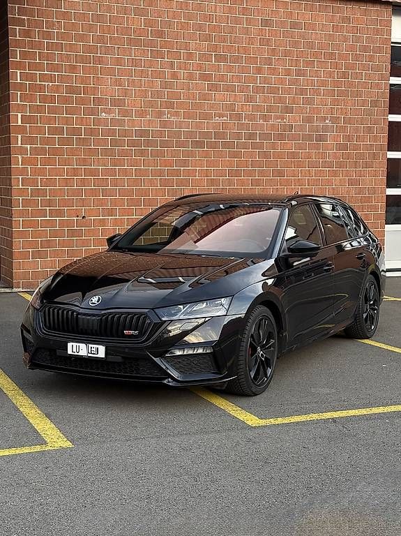 Skoda Octavia RS 2.0 TSI - Image 1