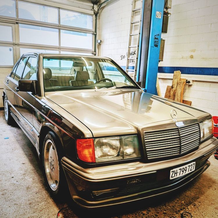 Mercedes-Benz 190E - Image 2