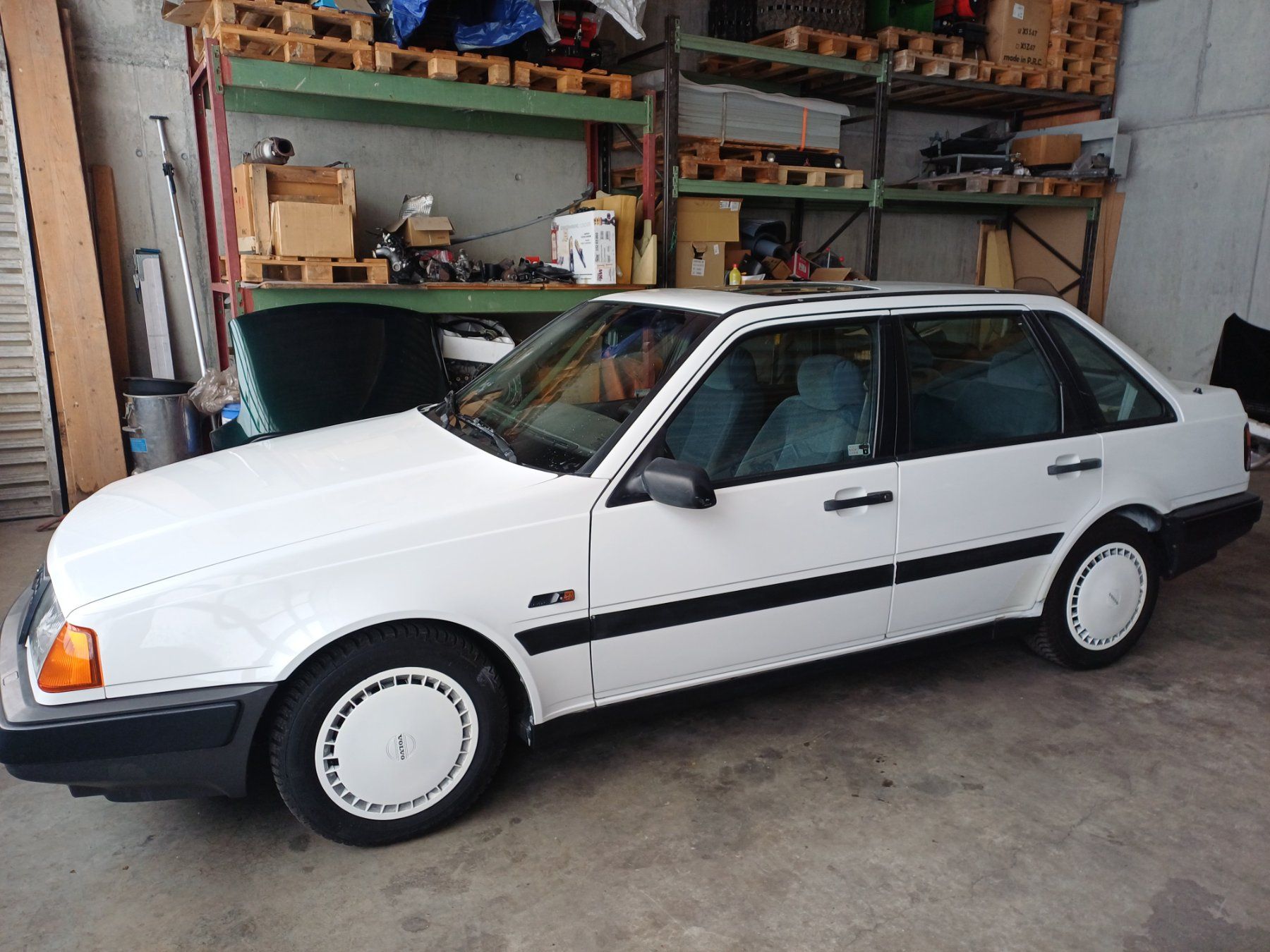 Volvo 440 GLE, anno di costruzione 1991, fresco da MFK, ottimo stato! - Image 1