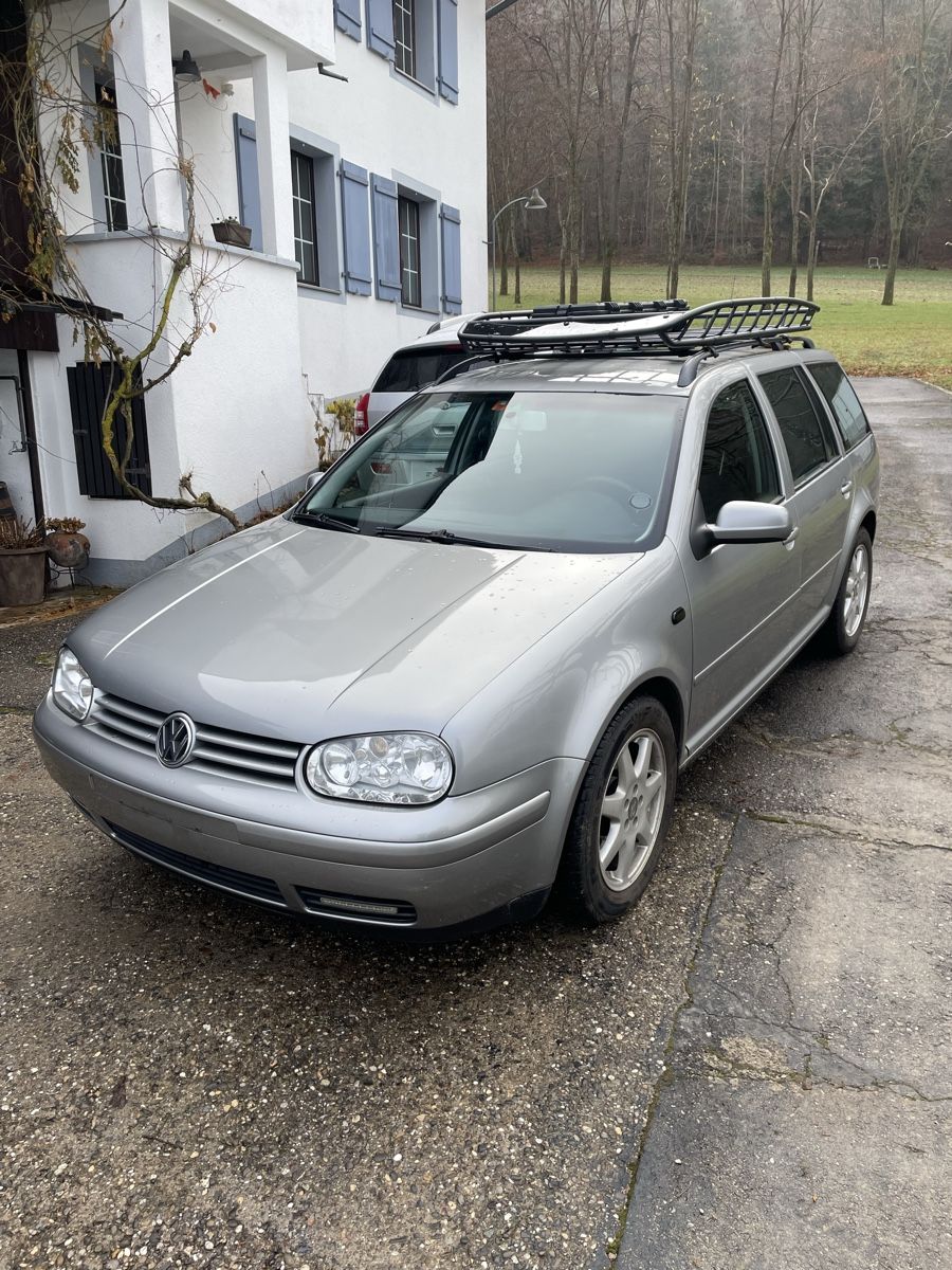 VW Golf Variant 1.6 con MFK residuo - Image 1