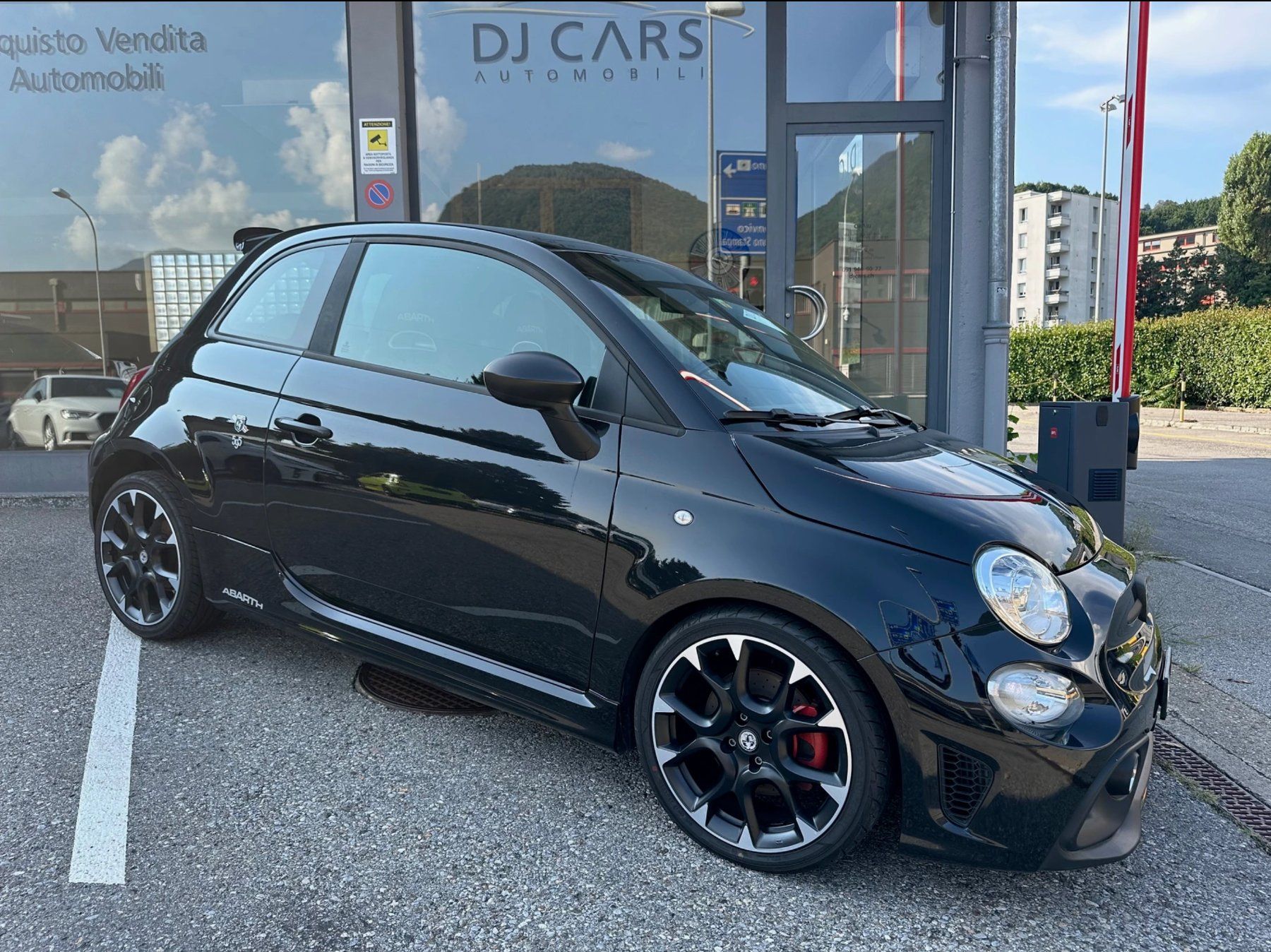 FIAT 595 1.4 16V Turbo Abarth Pista PROMO LEASING ABATH 1.9% - Image 1