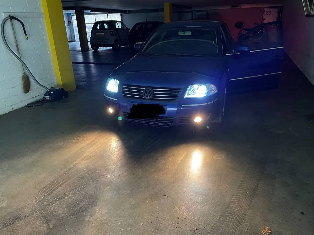 VW Passat 2.5TDI V6 4 Motion 180CV - Image 2