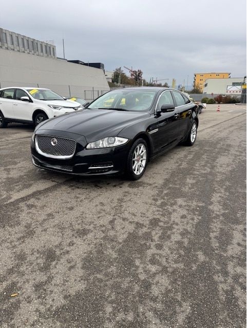 JAGUAR XJ 2.0 Executive Automatico - Image 1