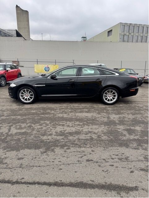 JAGUAR XJ 2.0 Executive Automatico - Image 2
