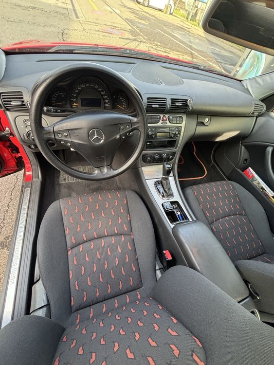 Mercedes-Benz C 200 Coupé, rosso - Image 2